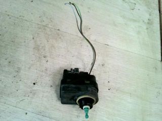 bontott OPEL VIVARO Fényszórómagasság Állító Motor (Pozíciófüggetlen)