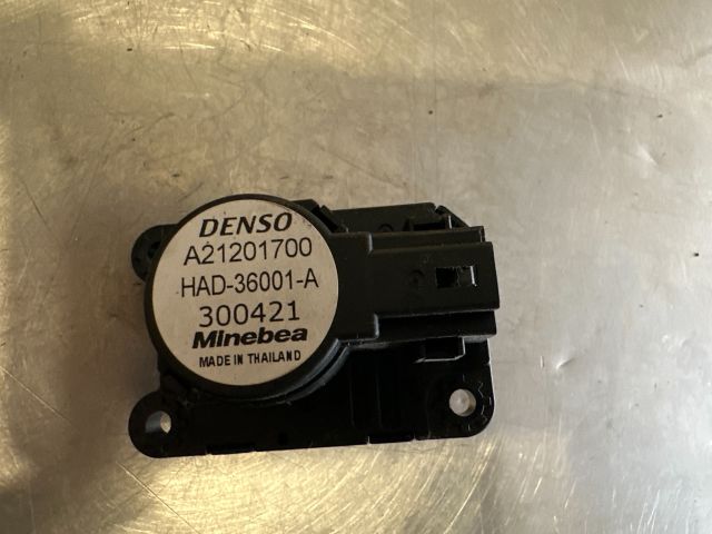 bontott OPEL VIVARO Fűtés Állító Motor