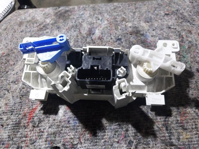 bontott OPEL VIVARO Fűtéskapcsoló (manuális klímás)