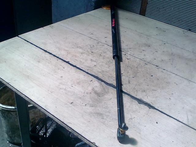 bontott OPEL VIVARO Gázrugós Kitámasztó Teleszkóp Csomagtérajtó Jobb