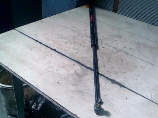 bontott OPEL VIVARO Gázrugós Kitámasztó Teleszkóp Csomagtérajtó Jobb