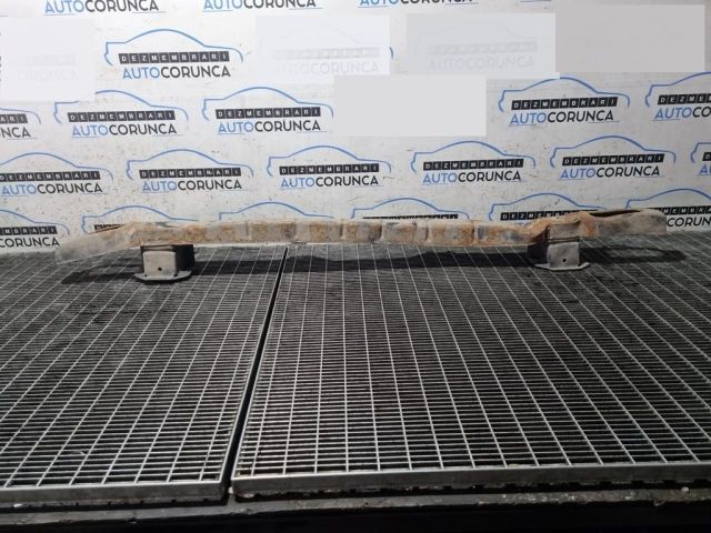 bontott OPEL VIVARO Hátsó Lökhárító Merevítő (Fém)