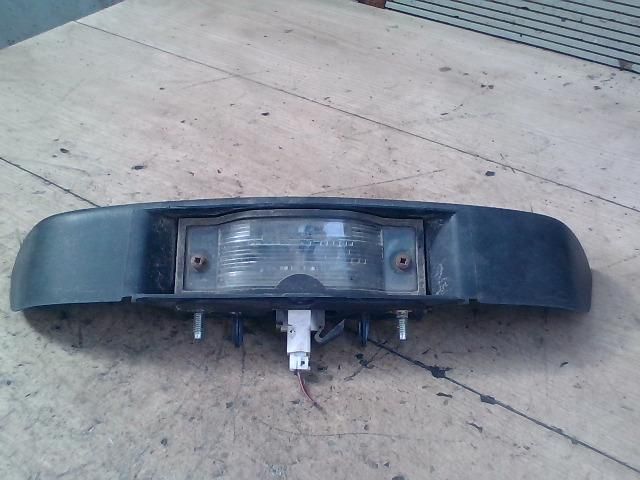 bontott OPEL VIVARO Hátsó Rendszámtábla Világítás