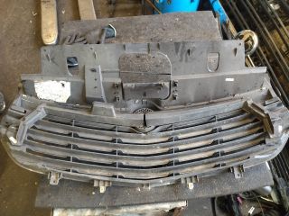 bontott OPEL VIVARO Hűtőrács