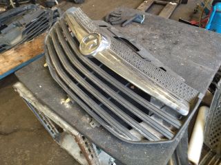 bontott OPEL VIVARO Hűtőrács