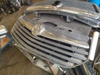 bontott OPEL VIVARO Hűtőrács