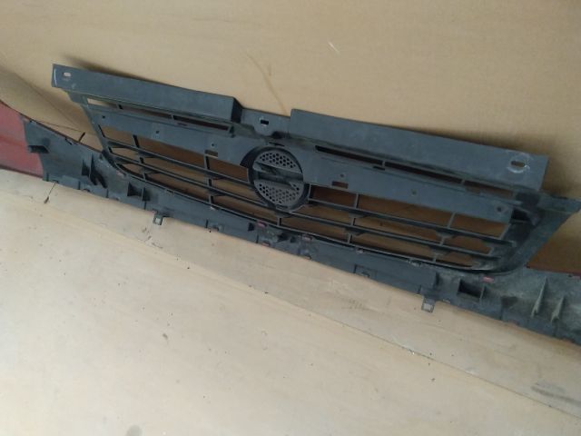 bontott OPEL VIVARO Hűtőrács