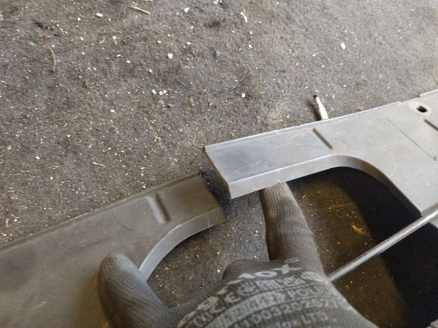 bontott OPEL VIVARO Hűtőrács