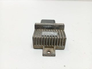 bontott OPEL VIVARO Izzító Relé