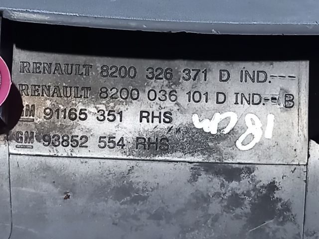 bontott OPEL VIVARO Jobb B Oszlop Díszléc