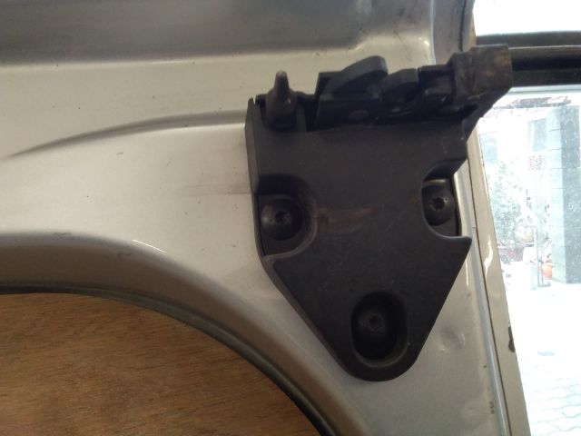 bontott OPEL VIVARO Jobb Csomagtérajtó Zárszerkezet