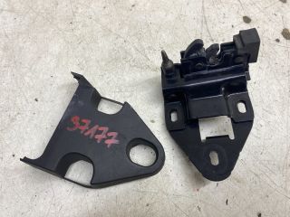 bontott OPEL VIVARO Jobb Csomagtérajtó Zárszerkezet