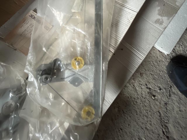 bontott OPEL VIVARO Jobb első Ablakemelő Szerkezet (Mechanikus)