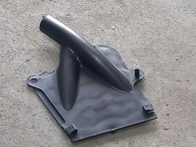 bontott OPEL VIVARO Jobb első Ajtó Kárpit