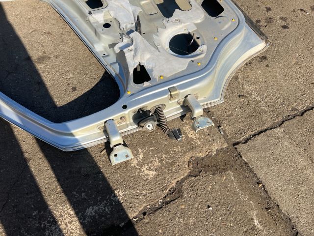 bontott OPEL VIVARO Jobb első Ajtó (Üres lemez)