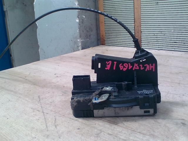 bontott OPEL VIVARO Jobb első Ajtózár