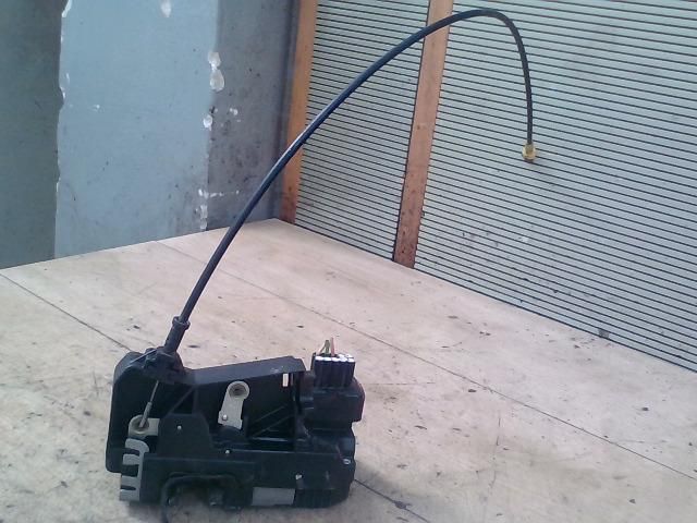 bontott OPEL VIVARO Jobb első Ajtózár