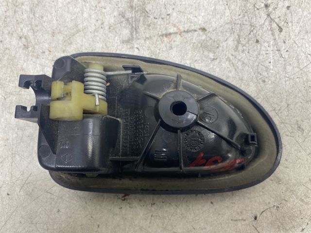 bontott OPEL VIVARO Jobb első Belső Kilincs