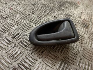 bontott OPEL VIVARO Jobb első Belső Kilincs