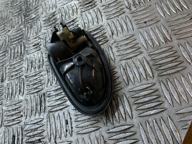 bontott OPEL VIVARO Jobb első Belső Kilincs