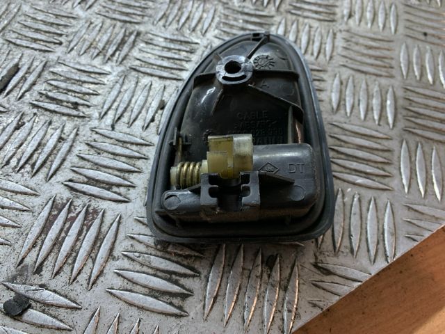 bontott OPEL VIVARO Jobb első Belső Kilincs