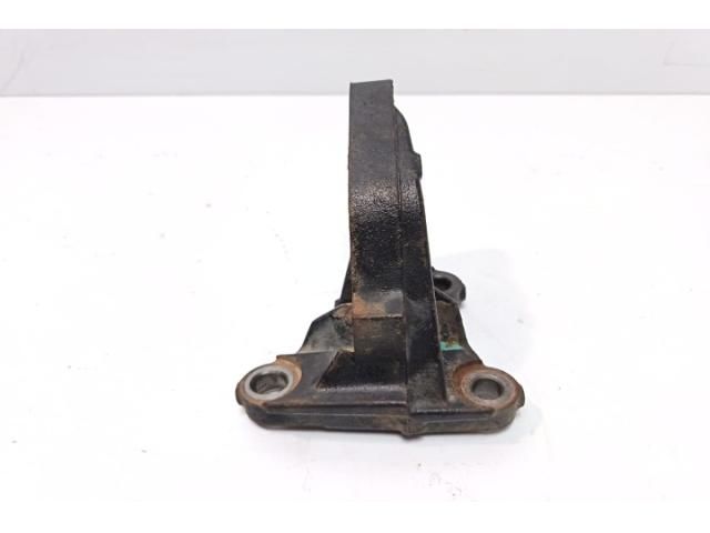 bontott OPEL VIVARO Jobb első Féltengely Tartó