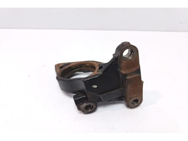 bontott OPEL VIVARO Jobb első Féltengely Tartó