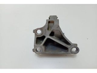 bontott OPEL VIVARO Jobb első Féltengely Tartó