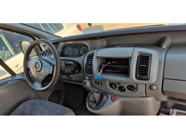 bontott OPEL VIVARO Jobb első Féltengely Tartó