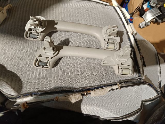 bontott OPEL VIVARO Jobb első Kapaszkodó (Felső)