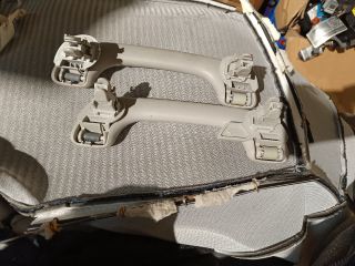 bontott OPEL VIVARO Jobb első Kapaszkodó (Felső)