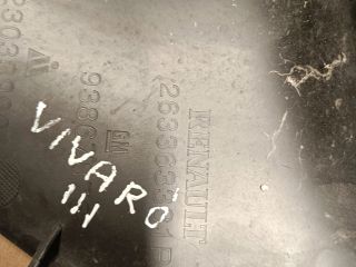 bontott OPEL VIVARO Jobb első Lökhárító Vakborítás