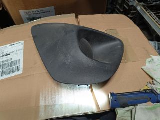 bontott OPEL VIVARO Jobb első Lökhárító Vakborítás