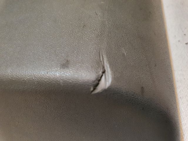 bontott OPEL VIVARO Jobb első Sárvédő Díszléc