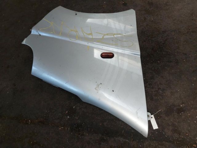 bontott OPEL VIVARO Jobb első Sárvédő