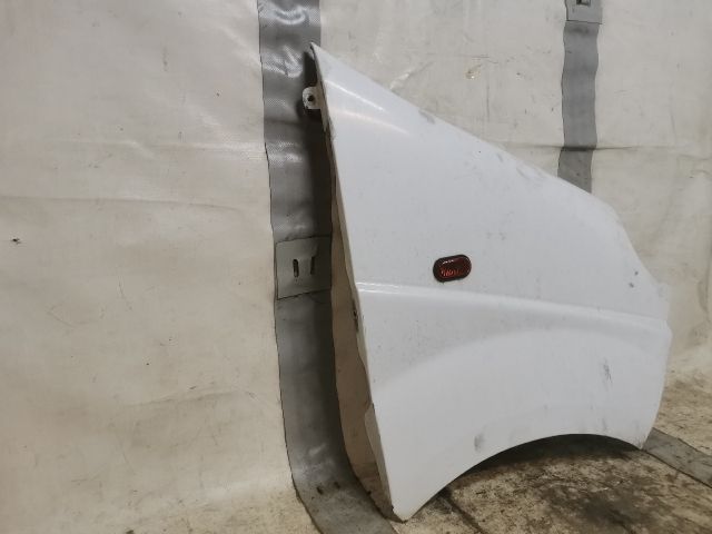 bontott OPEL VIVARO Jobb első Sárvédő