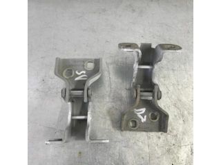 bontott OPEL VIVARO Jobb első Zsanér