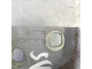 bontott OPEL VIVARO Jobb első Zsanér