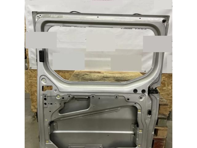 bontott OPEL VIVARO Jobb hátsó Ajtó (Üres lemez)
