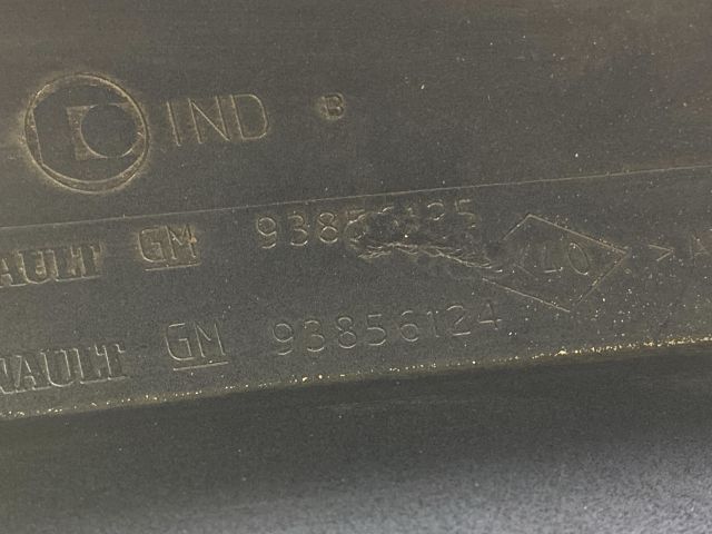 bontott OPEL VIVARO Jobb Hátsó Lámpa Bajusz Díszléc