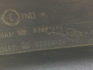 bontott OPEL VIVARO Jobb Hátsó Lámpa Bajusz Díszléc