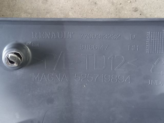 bontott OPEL VIVARO Jobb hátsó Lökhárító Sarok (Műanyag)