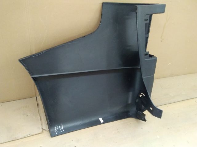 bontott OPEL VIVARO Jobb hátsó Lökhárító Sarok (Műanyag)