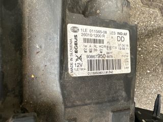 bontott OPEL VIVARO Jobb Ledes Fényszóró