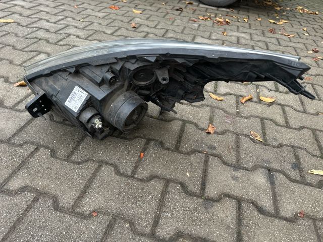 bontott OPEL VIVARO Jobb Ledes Fényszóró