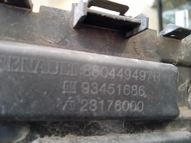 bontott OPEL VIVARO Jobb Sárvédő Oldaltartó