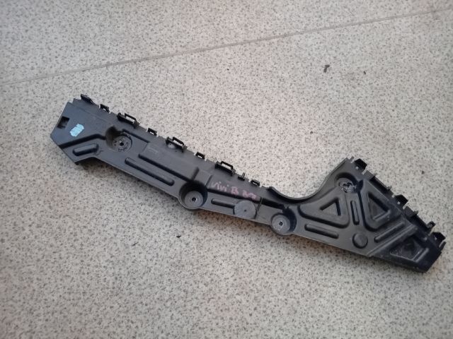 bontott OPEL VIVARO Jobb Sárvédő Oldaltartó