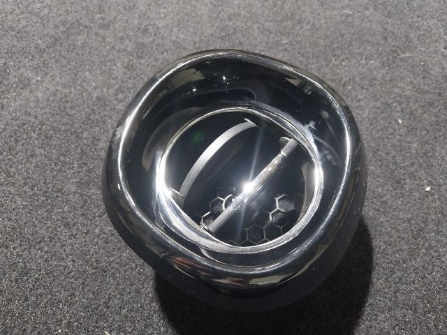 bontott OPEL VIVARO Jobb Szellőző