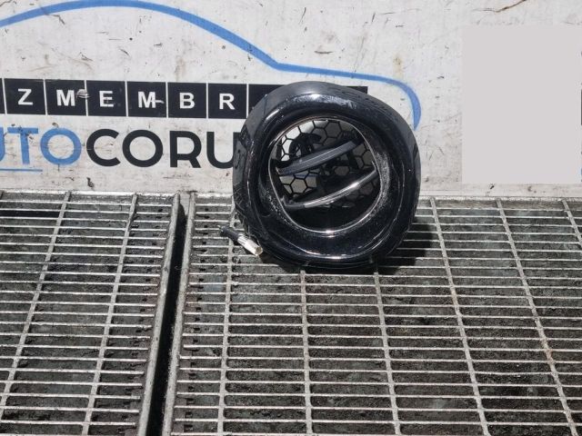 bontott OPEL VIVARO Jobb Szellőző