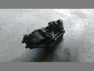 bontott OPEL VIVARO Klímakompresszor Tartó Bak